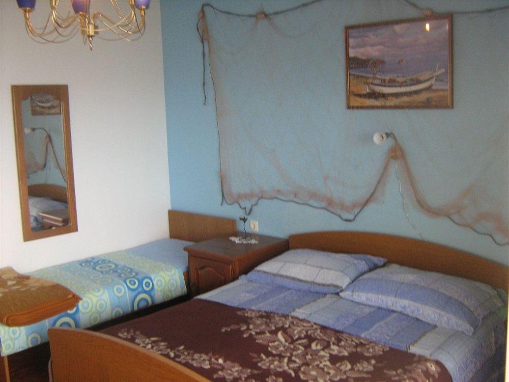 Отель Super Horizont -Free Parking And Jaccuzzi Стобрек Экстерьер фото